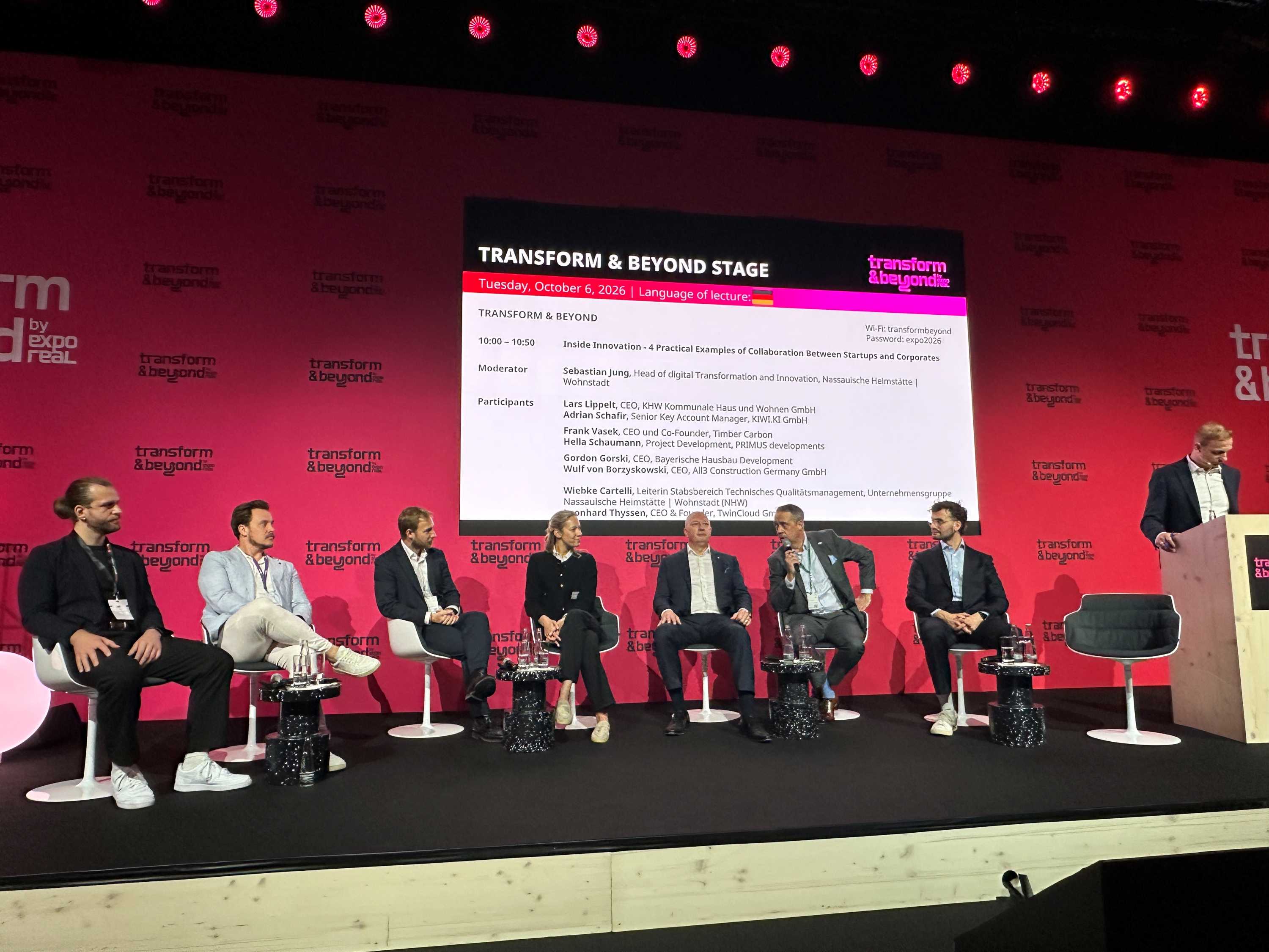 Innovationen für die Immobilienwirtschaft: Auf der Transform & Beyond Stage diskutierten etablierte Unternehmen und Start-ups über digitale Technologien, neue Geschäftsmodelle und die Zukunft des Bauen | BERLINboxx